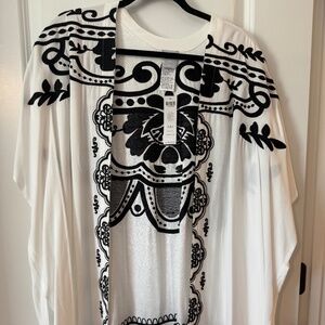 Chico's Embroidered Artisan Ruana Covering Sz: S/M